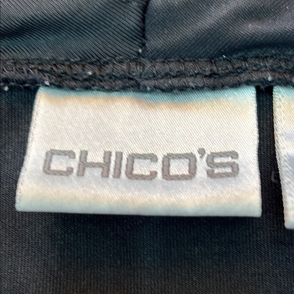 Chico’s Women’s Tee / Top Sz 2 (US 12) Black Nylon & Spandex V-neck Cap Sleeves - Picture 2 of 10